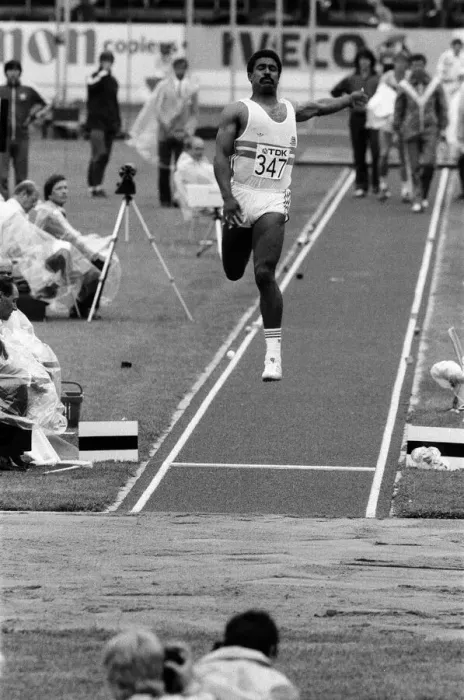 Framed Print : Daley Thompson competing in the 1983 World Championships in Athletics. Helsinki, Finland Framed Print : Daley Thompson competing in the 1983 World Championships in Athletics. Helsinki, Finland