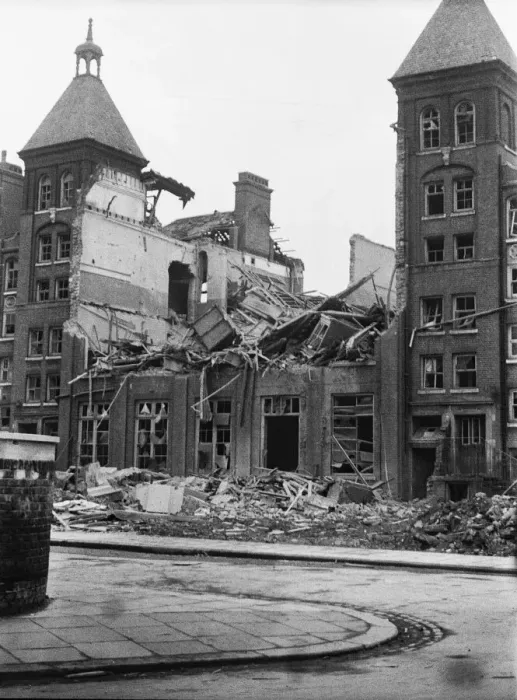 Framed Print : Damage to Ethelburga Street School following a daylight raid on Battersea, London