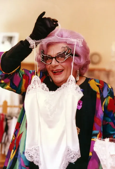 Framed Print : Dame Edna Everage aka Barry Humphries visits Newcastle. 28th November 1995 Framed Print : Dame Edna Everage aka Barry Humphries visits Newcastle. 28th November 1995