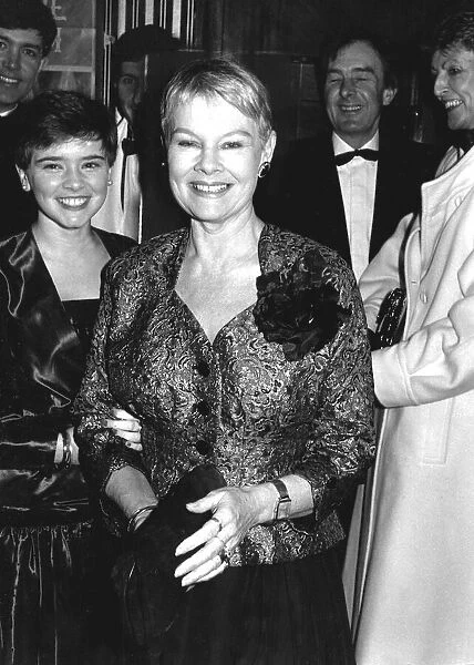 DAME JUDI DENCH ARCHIVE - JUDI DENCH PICTURED WITH HER DAUGHTER FINTY AT THE LAURENCE
