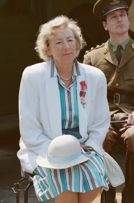 Framed Print : Dame Vera Lynn opens English Heritage Hellfire Corner at Dover Castle, Kent. England