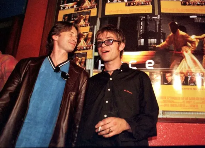 Framed Print : Damon Albarn and Robert Carlyle August 1997 Framed Print : Damon Albarn and Robert Carlyle August 1997