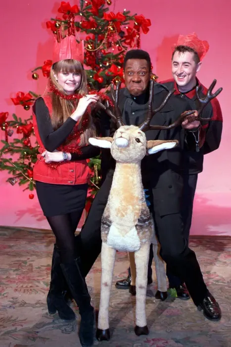 Framed Print : DANIELLA WESTBROOK, LENNY HANRY AND ALAN CUMMING AT BBC 1991 CHRISTMAS TV PROMOTION