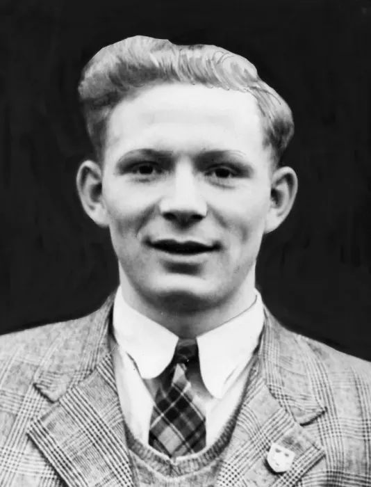 Framed Print : Danny Canning Cardiff City goalkeeper 10th January 1948 Framed Print : Danny Canning Cardiff City goalkeeper 10th January 1948