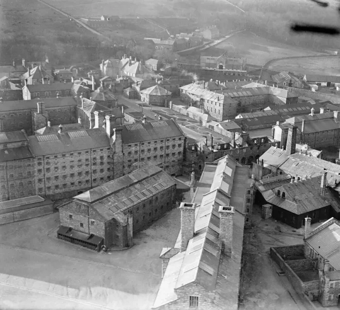 Framed Print : Dartmoor Prison January 1932 Framed Print : Dartmoor Prison January 1932