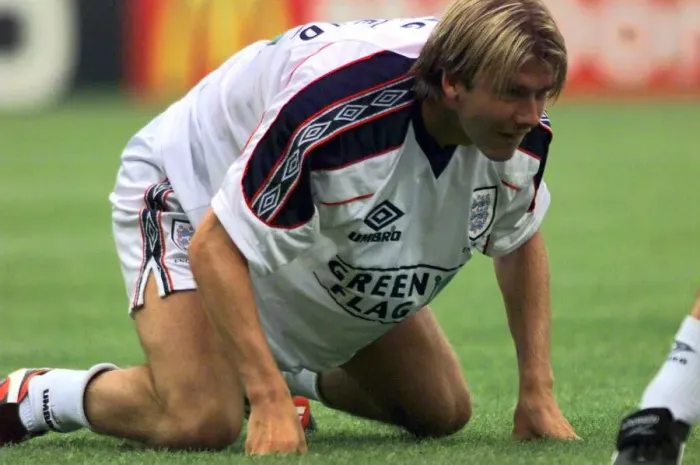 Framed Print : David Beckham England footballer training June 1998 in Toulose in France for