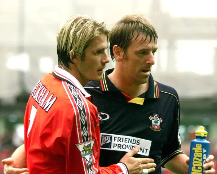 Framed Print : David Beckham left and Matt Le Tissier September 1999 walk off the pitch together Framed Print : David Beckham left and Matt Le Tissier September 1999 walk off the pitch together