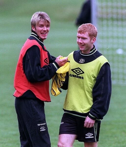 David Beckham and Paul Scholes May 1999 Manchester United footballers training at