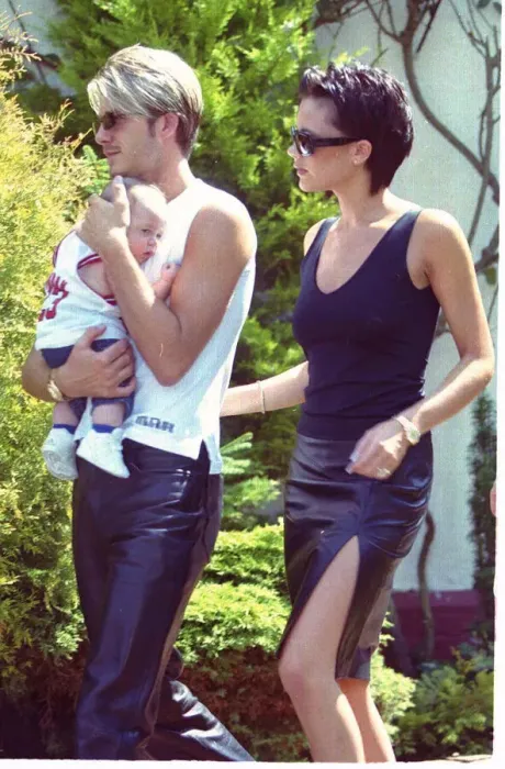 Framed Print : David Beckham and Posh Spice with baby Brooklyn July 1999 outside their home two days Framed Print : David Beckham and Posh Spice with baby Brooklyn July 1999 outside their home two days