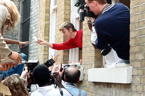 David Bowie launches The Brixton Community Centre, yards away from his own birthplace in