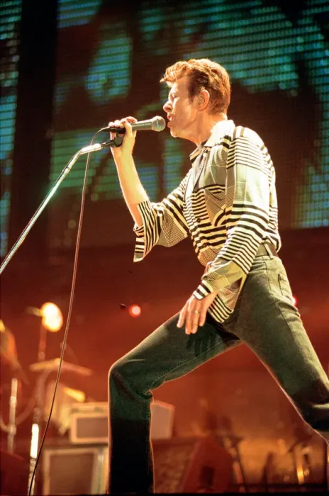 Framed Print : David Bowie performing at The Big Twix Mix concert at The Birmingham NEC Framed Print : David Bowie performing at The Big Twix Mix concert at The Birmingham NEC
