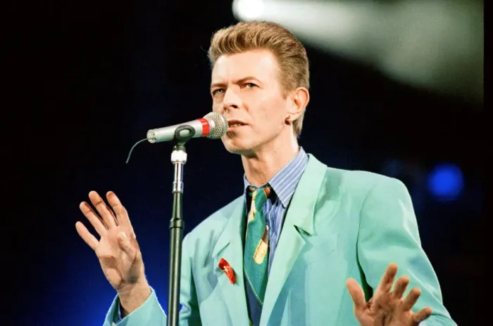 Framed Print : David Bowie performing at The Freddie Mercury Tribute Concert for Aids Awareness Framed Print : David Bowie performing at The Freddie Mercury Tribute Concert for Aids Awareness