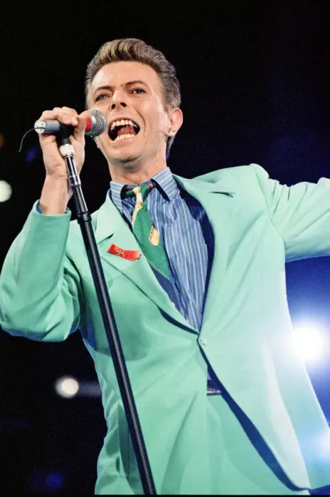 Framed Print : David Bowie performing at The Freddie Mercury Tribute Concert for Aids Awareness Framed Print : David Bowie performing at The Freddie Mercury Tribute Concert for Aids Awareness