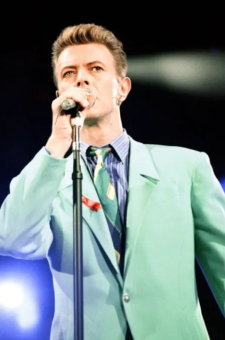 Framed Print : David Bowie performing at The Freddie Mercury Tribute Concert for Aids Awareness