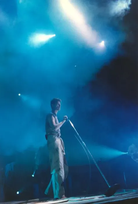 Framed Print : David Bowie performing on the opening night of the Newcastle Arena. 08 / 12 / 95 Framed Print : David Bowie performing on the opening night of the Newcastle Arena. 08 / 12 / 95