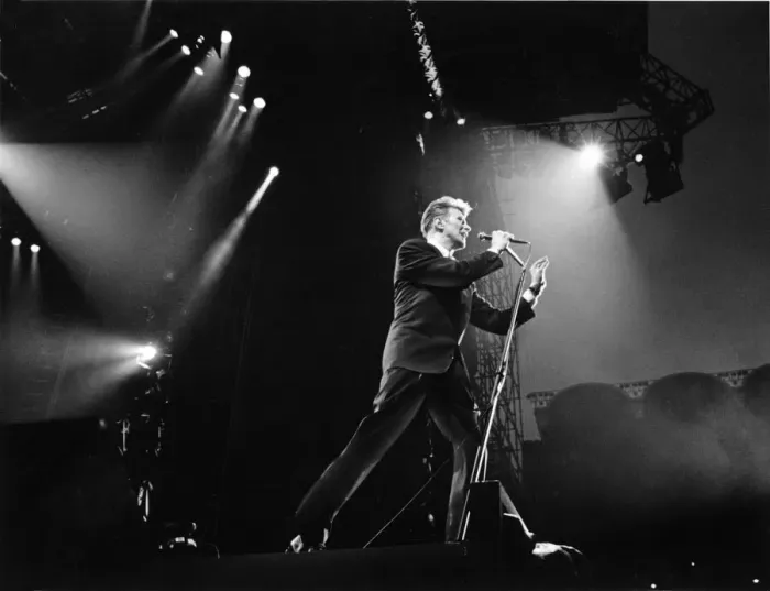 Framed Print : David Bowie performs at Maine Road, Manchester City Football Club Stadium, Manchester Framed Print : David Bowie performs at Maine Road, Manchester City Football Club Stadium, Manchester