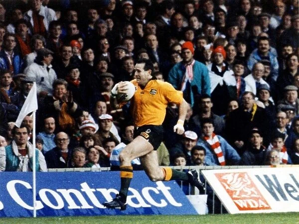 David Campese, Australian Rugby Player on his way to scoring a try during a rugby union
