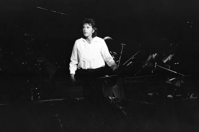Framed Print : David Essex, in concert at The Hexagon Theatre, Reading, Berkshire, England, June 1980 Framed Print : David Essex, in concert at The Hexagon Theatre, Reading, Berkshire, England, June 1980