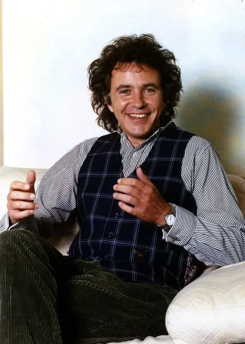 Framed Print : David Essex Singer Actor pictured in London Framed Print : David Essex Singer Actor pictured in London