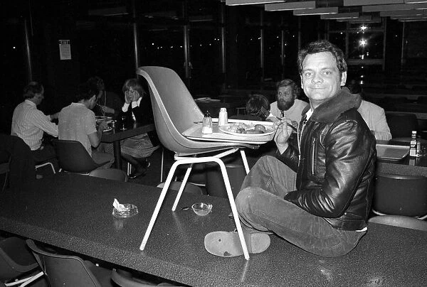 David Jason Actor - September 1974 having his Lunch, at Thames TV