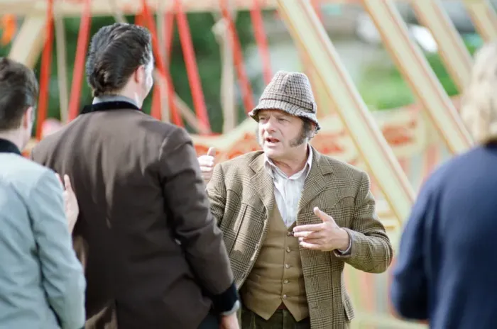 Framed Print : David Jason playing the role of Pop Larkin during the filming of Framed Print : David Jason playing the role of Pop Larkin during the filming of