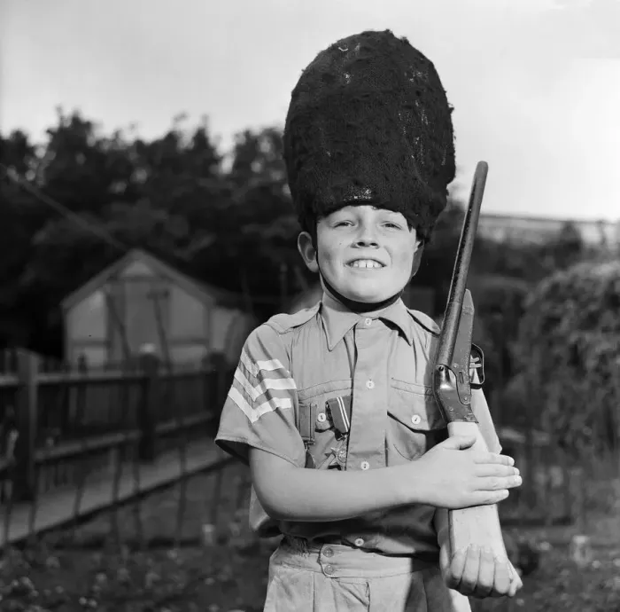 Framed Print : David Kilgour, aged 8, who wants to be a soldier seen at his home in Mochdre, Colwyn Bay Framed Print : David Kilgour, aged 8, who wants to be a soldier seen at his home in Mochdre, Colwyn Bay