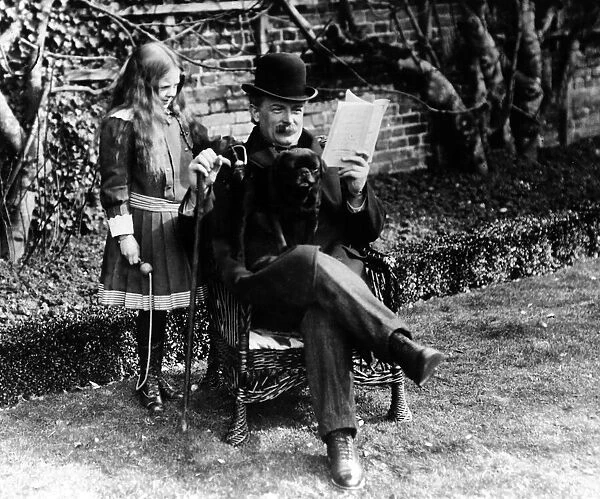 David Lloyd George British Prime Minister 1911 with daughter Megan in Folkestone