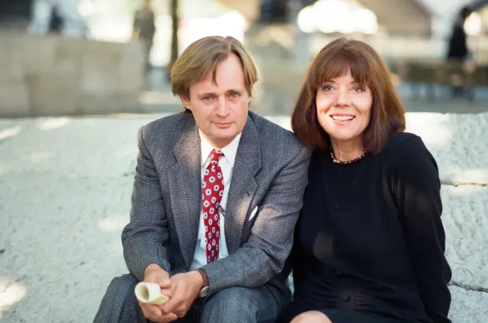 Framed Print : David McCallum and Diana Rigg at a photocall for the BBC TV series Mother Love