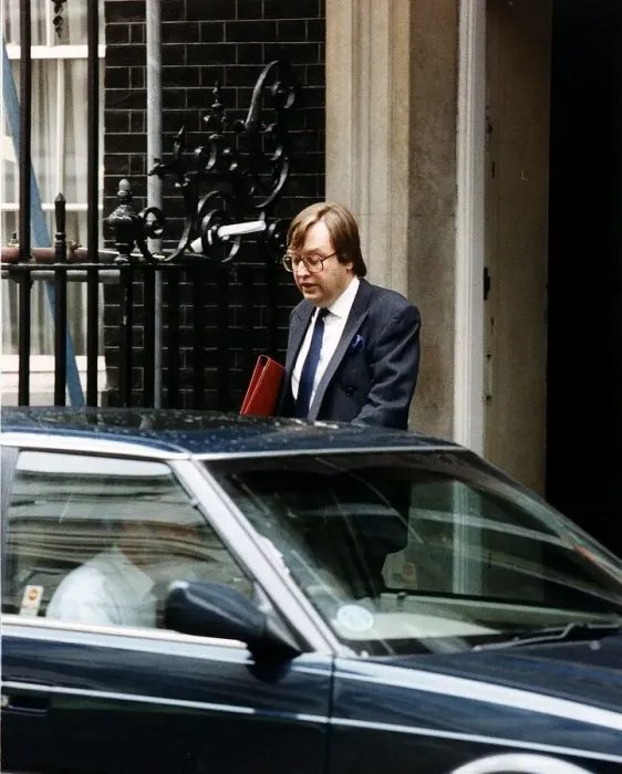 Framed Print : David Mellor Conservative MP Leaving 10 Downing Street After A Cabinet Meeting