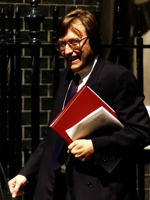 Framed Print : David Mellor Conservative MP leaving a meeting at 10 Downing Street