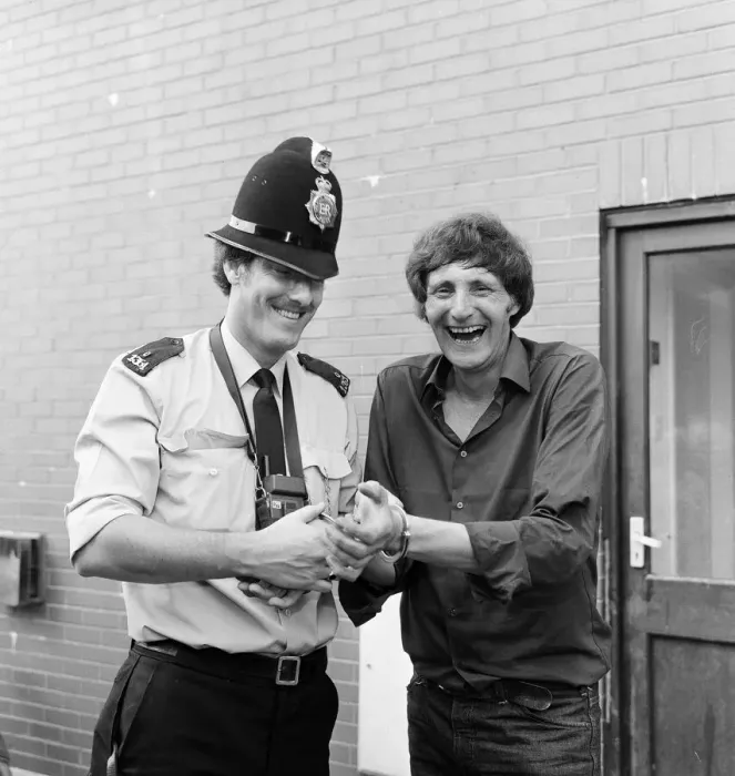 Framed Print : David De Val, Escapologist, 1st September 1983