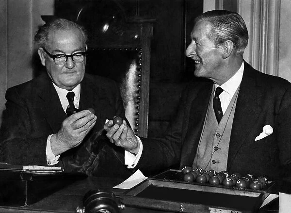 David Wiseman (left). Chairman cup committee and Arthur Drewry, Chairman F. A