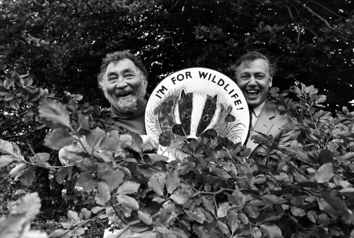 Framed Print : The two Davids, Bellamy and Attenborough, at Lumley Castle to launch the Durham Wildlife Framed Print : The two Davids, Bellamy and Attenborough, at Lumley Castle to launch the Durham Wildlife