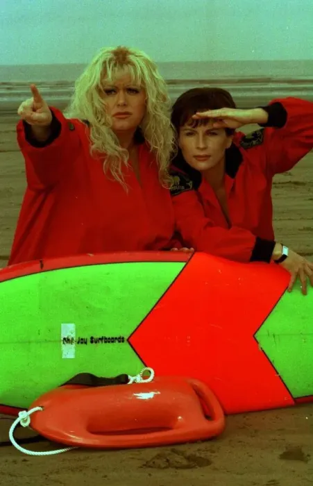 Framed Print : Dawn French and Jennifer Saunders on Baywatch set in Somerset filming for new television Framed Print : Dawn French and Jennifer Saunders on Baywatch set in Somerset filming for new television