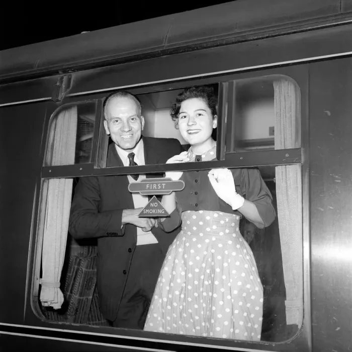 Framed Print : Day trip to London: Mr. and Mrs. de Roick who travelled to London by train to see Framed Print : Day trip to London: Mr. and Mrs. de Roick who travelled to London by train to see