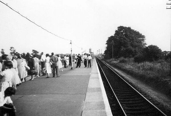 Day trippers head for the station after their trip to Severn Beach (not dated) 1950s?