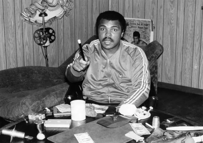 Framed Print : Defiant Muhammad Ali, set on snatching back the world heavyweight title for the fourth Framed Print : Defiant Muhammad Ali, set on snatching back the world heavyweight title for the fourth