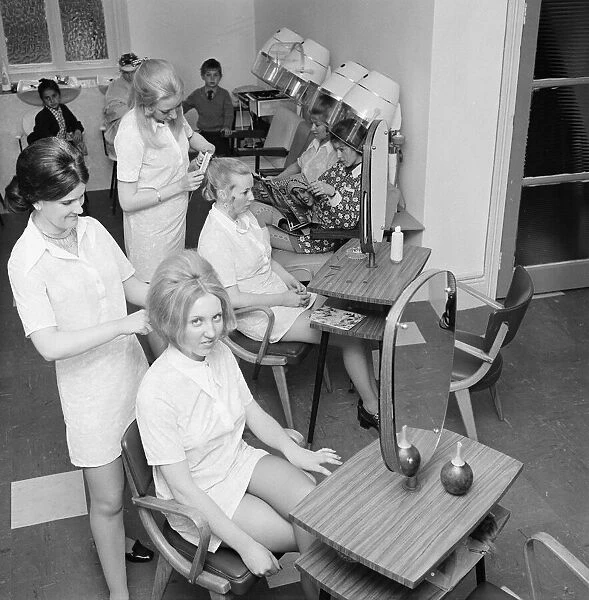 Dell and Depson Hairdressers, Middlesbrough, Circa 1971