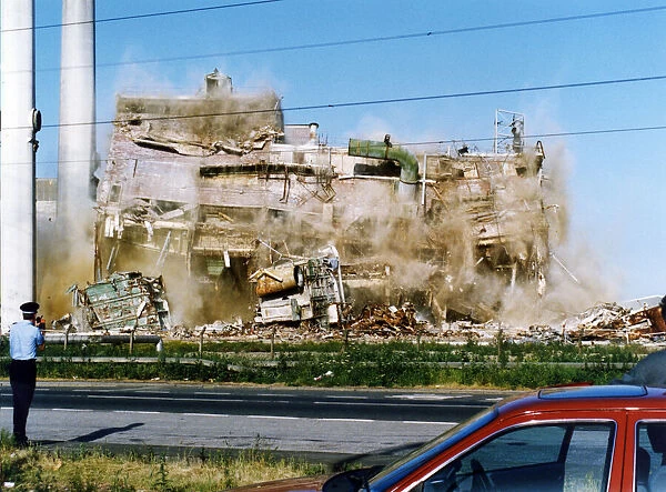 The demolition of the Fertiliser Plant on ICI Billingham site. 23rd June 1993