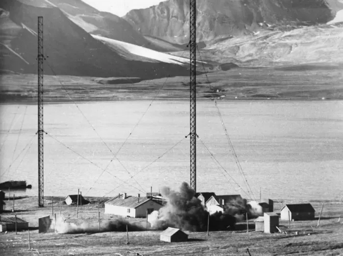 Framed Print : Demolition by Royal Canadian Engineers of a wireless station in the Svalbard Islands