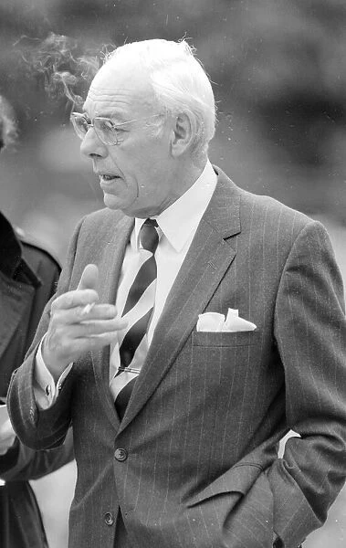 Denis Thatcher pictured smoking - 19  /  07  /  1988
