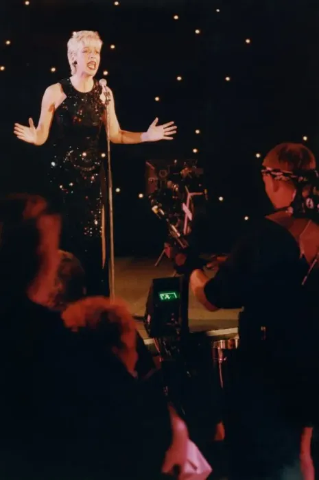 Framed Print : Denise Welch filming the video for her new single, a version of the Dusty Springfield Framed Print : Denise Welch filming the video for her new single, a version of the Dusty Springfield