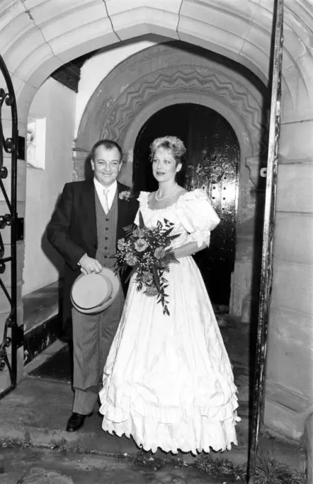 Framed Print : Denise Welch and Tim Healy after their wedding blessing ceremony at a Church in Birtley Framed Print : Denise Welch and Tim Healy after their wedding blessing ceremony at a Church in Birtley