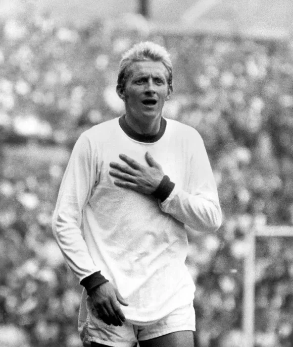 Framed Print : Dennis Law August 1969 Manchester United V Crystal Palace Framed Print : Dennis Law August 1969 Manchester United V Crystal Palace