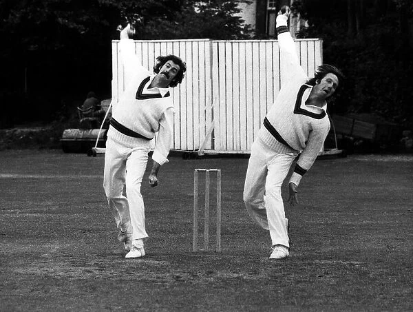 Dennis Lillee (left) and Jeff Thomson June 1975 Australian bowlers Pictured during