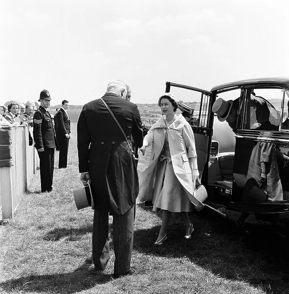 Derby Day at Epsom. Pictured, the Royals arriving, Queen Elizabeth II. 3rd June 1959
