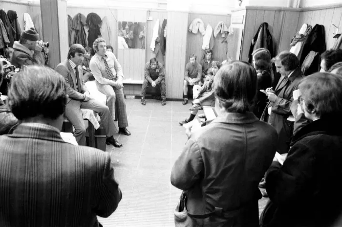 Framed Print : Derby manager Dave Mackay holds a dressing-room meeting with his players soon after