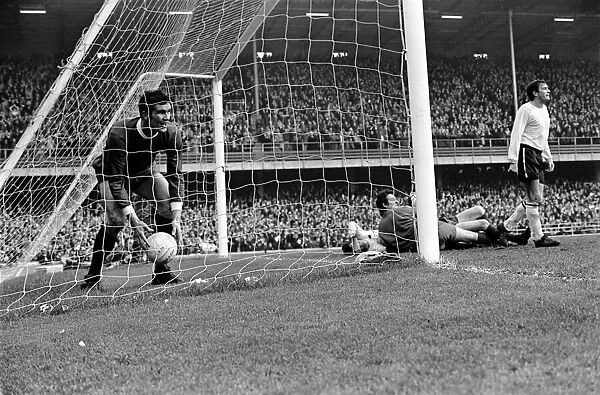 Derby v. Liverpool. Ron Yeats picks ball from net. November 1969 Z10619-007