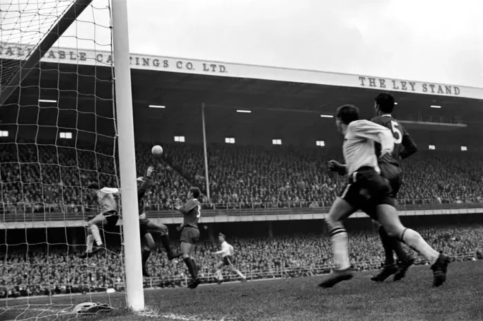 Framed Print : Derby v. Liverpool. Tommy Lawrence punches clean Derby attack. November 1969 Z10619-018 Framed Print : Derby v. Liverpool. Tommy Lawrence punches clean Derby attack. November 1969 Z10619-018