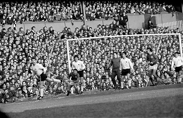 Derby v. Nottingham Forest. Dave Mackay heading clear. December 1969 Z11534-004